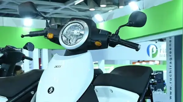 Acer Muvi 125 4G electric scooter